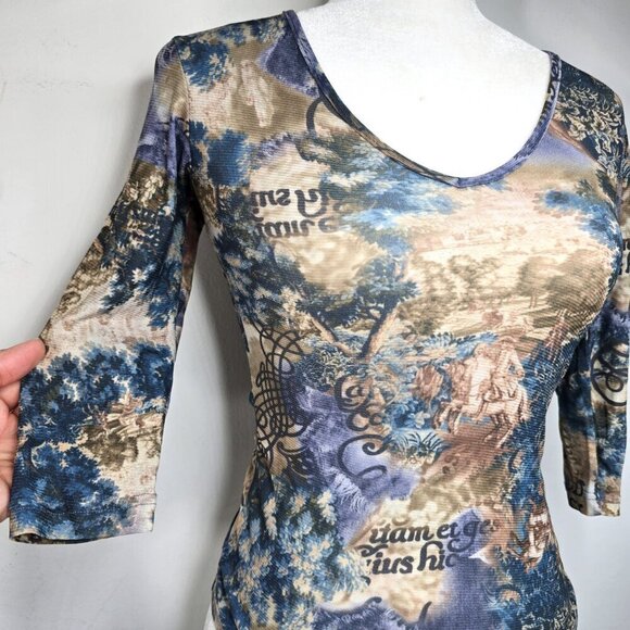 Vintage 90s Y2K French Hunting Painting Micro Mesh Sheer 3/4 Sleeve Top USA - Picture 2 of 10